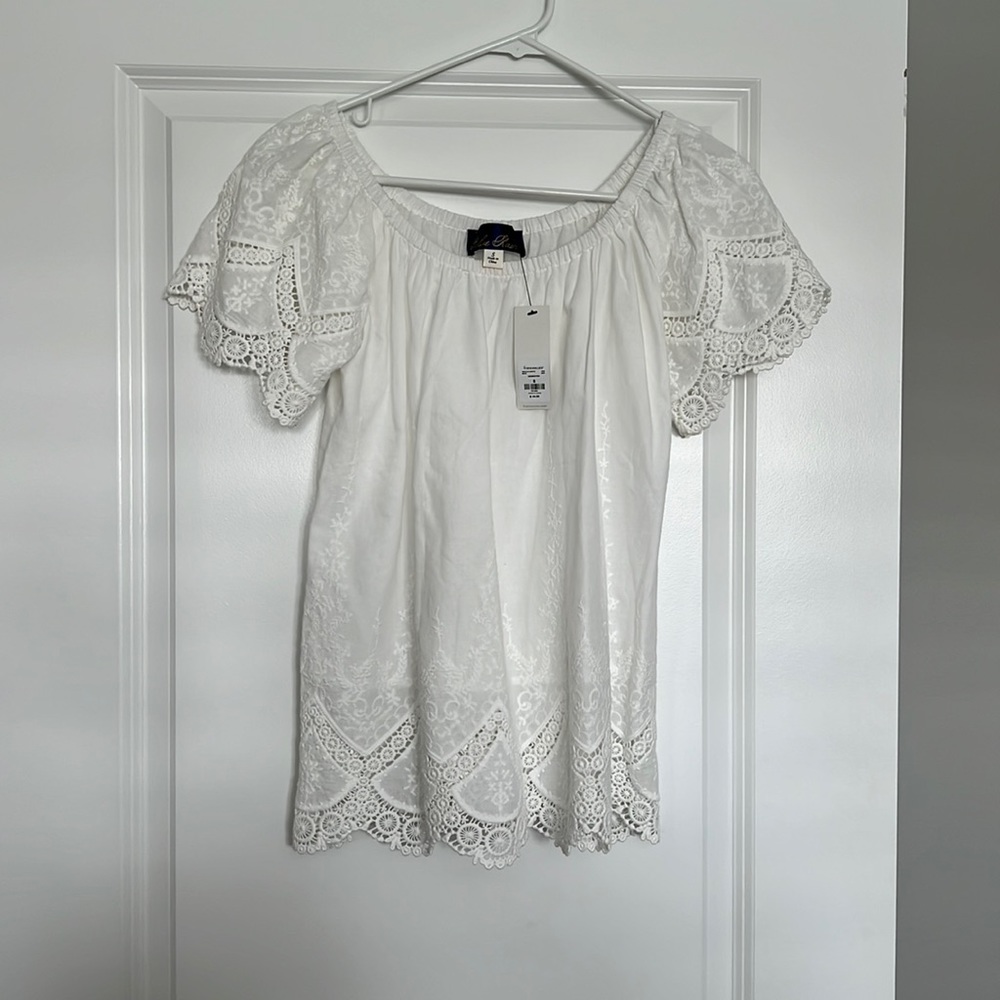 White Lace Top - Francesca’s Boutique - NWT - Size S